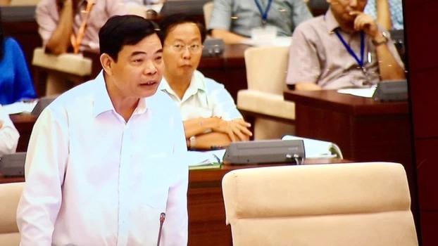 Bộ trưởng Nguyễn Xuân Cường phát biểu tại phiên họp