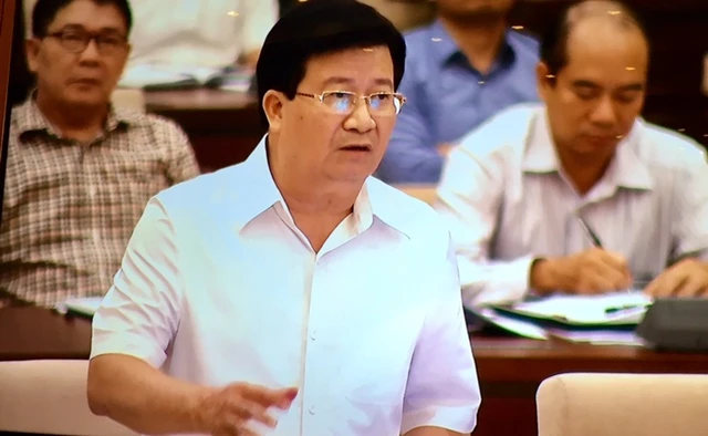 Phó Thủ tướng Trịnh Đình Dũng phát biểu tại phiên họp