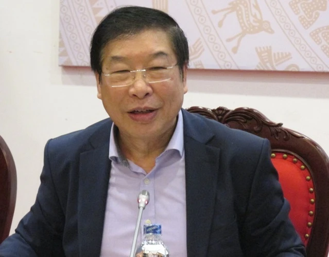 Nguyên Phó Chủ nhiệm Ủy ban Pháp luật của Quốc hội, GS TS Lê Minh Thông, Trợ lý Chủ tịch Quốc hội.