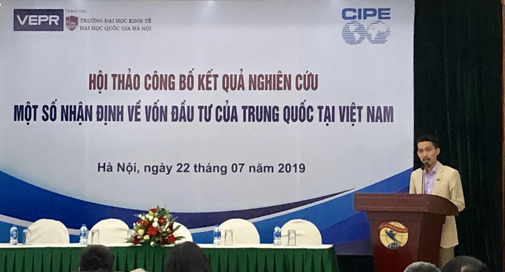 TS Nguyễn Đức Thành, Viện trưởng VEPR trình bày báo cáo nghiên cứu 
