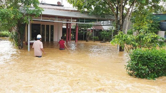Bão lụt đã gây thiệt hại lớn ở nhiều địa phương 
