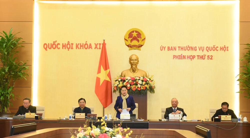 Chủ tịch Quốc hội Nguyễn Thị Kim Ngân phát biểu khai mạc phiên họp. Ảnh: VIẾT CHUNG