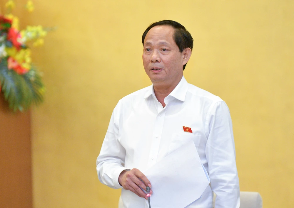 Phó Chủ tịch Quốc hội Trần Quang Phương điều hành nội dung thảo luận 