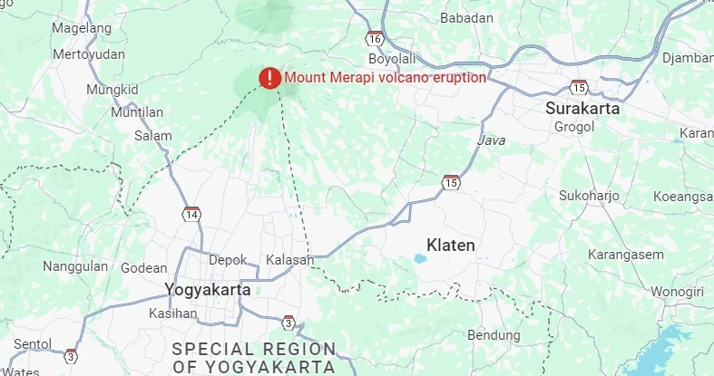 Khu vực núi lửa Merapi phun trào (màu đỏ). Ảnh: Google Maps