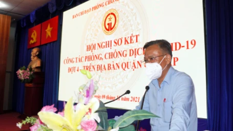 Trưởng Ban Dân vận Thành ủy TPHCM Nguyễn Hữu Hiệp phát biểu chỉ đạo hội nghị. Ảnh: ĐÌNH LÝ