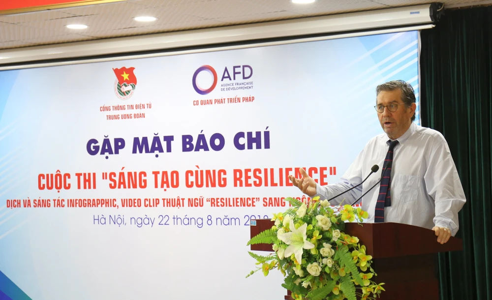 Ông Fabrice Richy, Giám đốc quốc gia AFD tại Việt Nam phát biểu tại họp báo