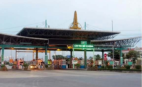 Trạm BOT Mỹ Lộc thu phí trở lại sau 7 tháng xả trạm