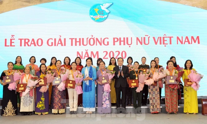 Lễ trao giải thưởng Phụ nữ Việt Nam 2020