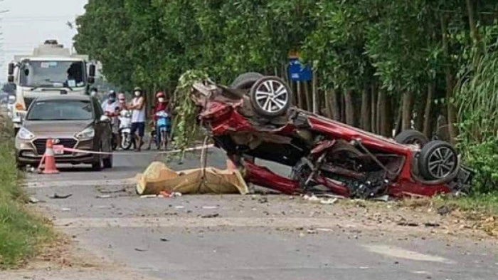 Hiện trường tai nạn xảy ra tại huyện Lương Tài (tỉnh Bắc Ninh) ngày 4-10