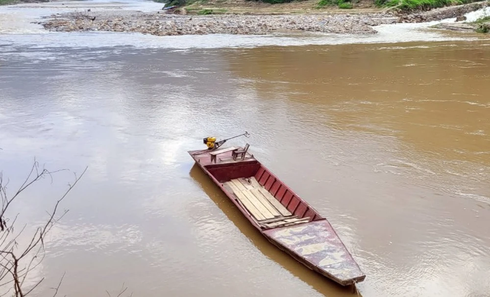 Chiếc thuyền trong vụ tai nạn đường thủy tại huyện Si Ma Cai