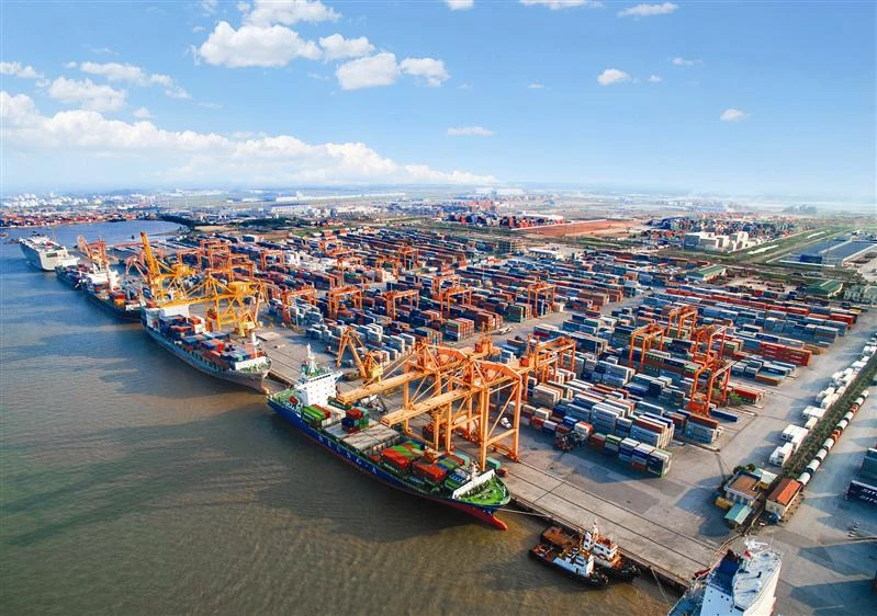 Cảng Tân Vũ - Hải Phòng đang bị ảnh hưởng lớn do cắt điện luân phiên