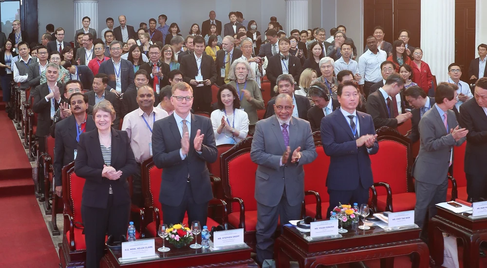 500 chính khách, học giả trên thế giới dự “Diễn đàn Hà Nội”