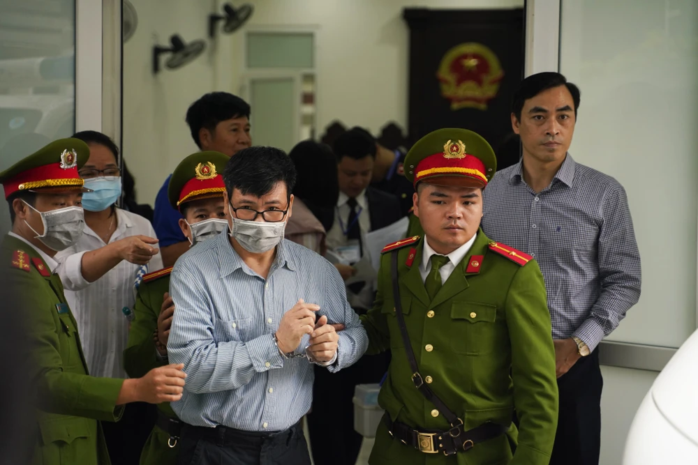 Trương Duy Nhất bị phạt 10 năm tù vì giúp Phan Văn Anh Vũ mua nhà công sản sai đối tượng