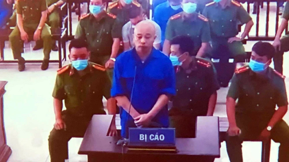 Nguyễn Xuân Đường tại phiên xử ngày 25-8. Ảnh chụp màn hình