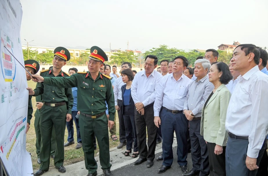 Đồng chí Trương Thị Mai thăm và làm việc tại tỉnh Điện Biên
