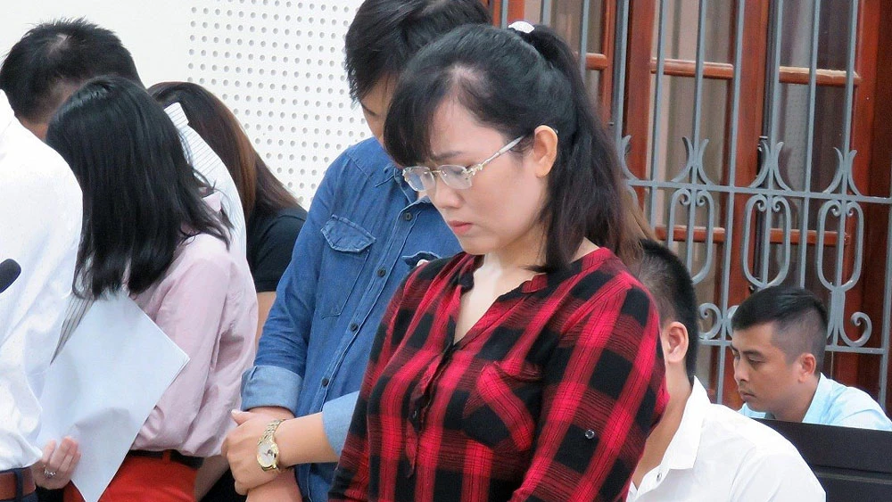 Nguyễn Thị Lam nghe tòa tuyên án