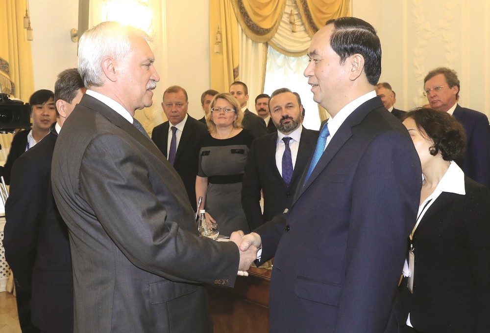 國家主席陳大光會見聖彼德堡市長格奧爾基。（圖片來源：越南通訊社）