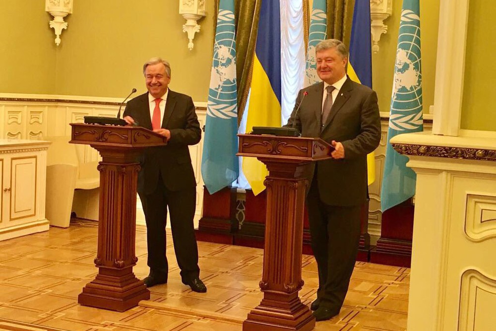 聯合國秘書長古特雷斯（左）和烏克蘭總統波羅申科（圖片來源：聯合國秘書長發言人）