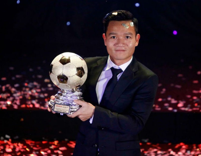 丁清忠球員獲2017年男子金球獎。