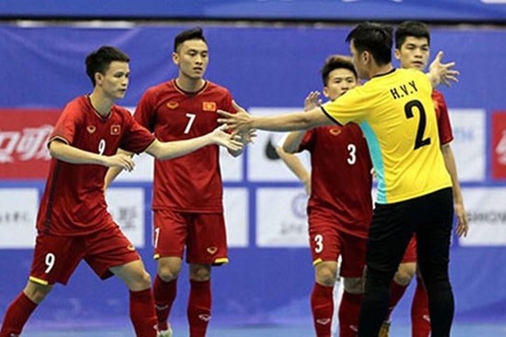 越南５人制足球隊在比賽中。