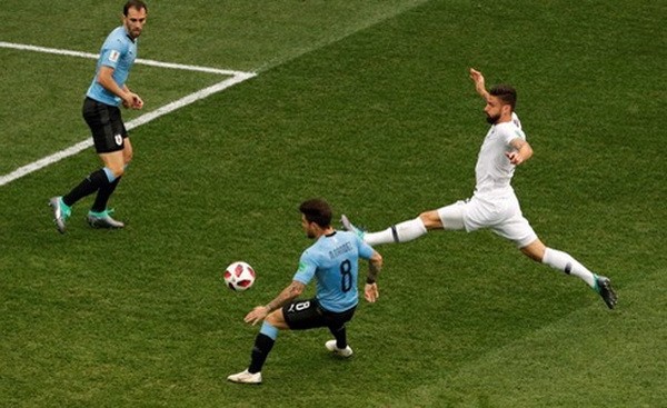 法國（白衣）2－0烏拉圭。