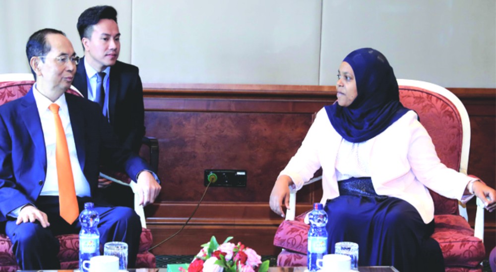 國家主席陳大光與克里婭‧易卜拉欣議長會晤。