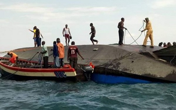 坦桑尼亞一艘船傾覆至少86人死