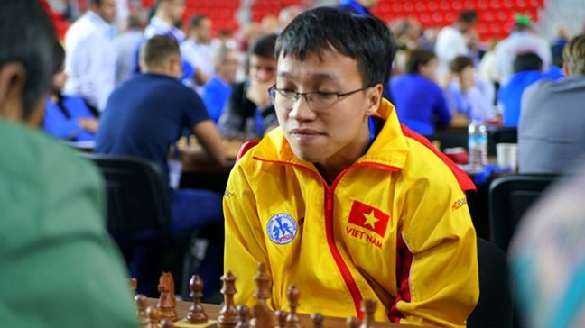 越南棋手阮玉長山參加比賽。