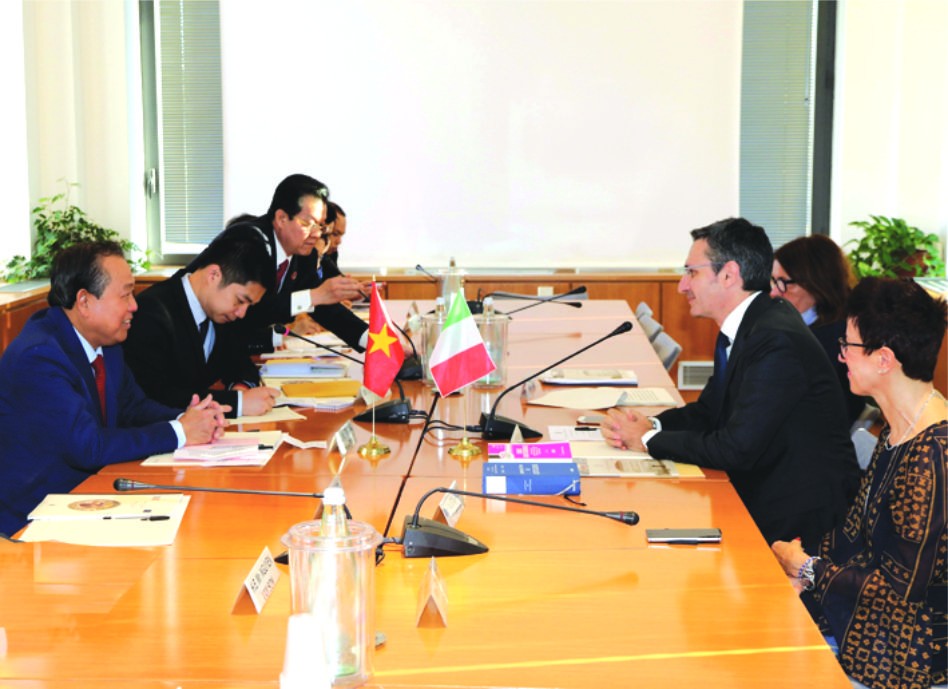 張和平副總理與塞巴斯蒂亞諾閣下舉行會談。