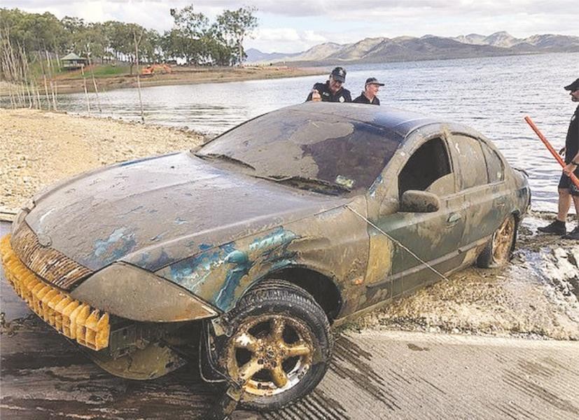 車輛在水浸泡 10 年　打撈後形狀出奇完好