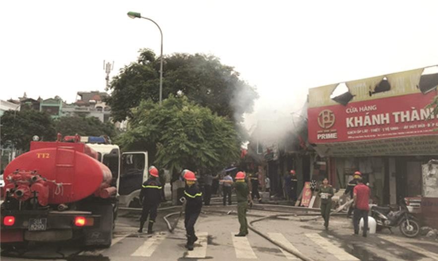 河內雒龍君街發生火警