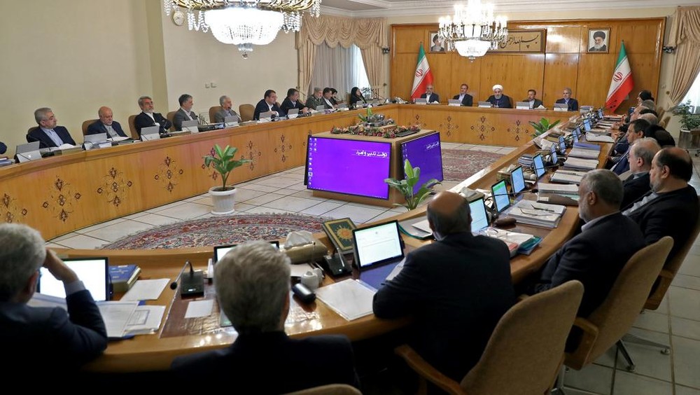 伊朗總統魯哈尼召開有關核協議的內閣會議，2019年5月8日。（圖源：AFP）