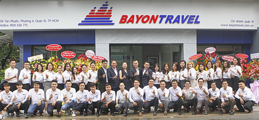 由華人企業家溫日烈開設的BAYON旅行社於日前在第十郡新福街開設第一間分社。