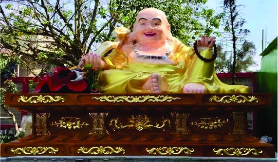 觀音閣新增彌勒佛像讓百姓供奉。