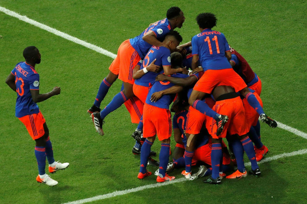 Niềm vui chiến thắng của các cầu thủ Colombia