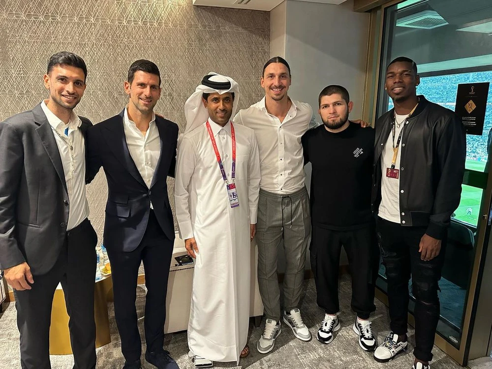 Khabib gặp gỡ các ngôi sao thể thao trong trận chung kết World Cup