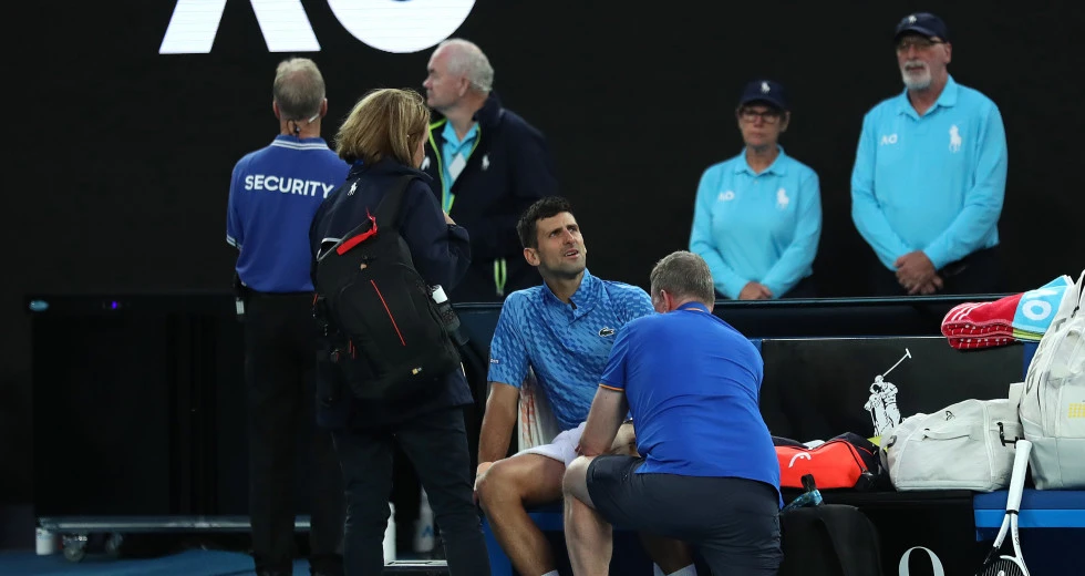 Djokovic thật sự đối mặt với chấn thương gân kheo ở Australian Open 2023