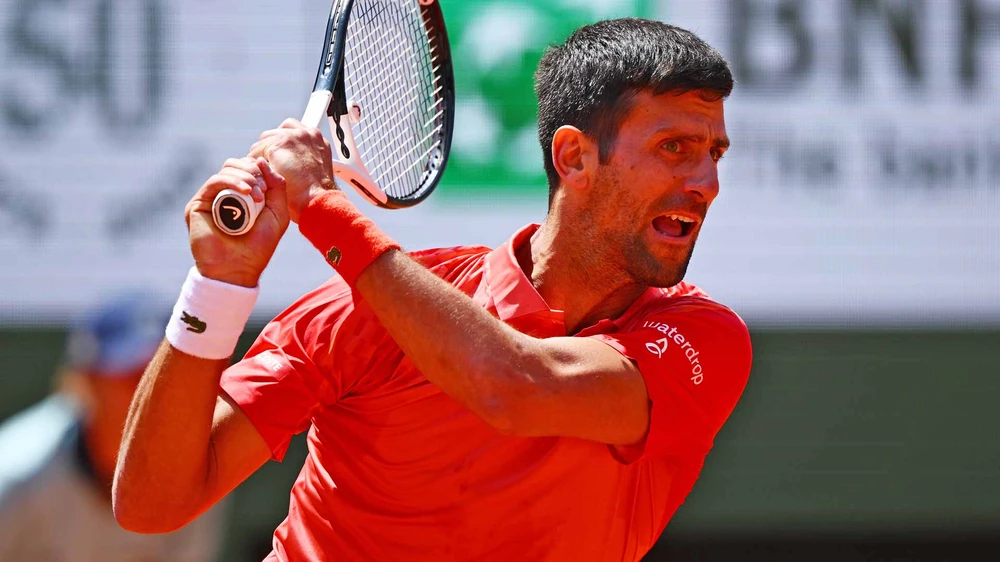 Djokovic thắng trận mở màn