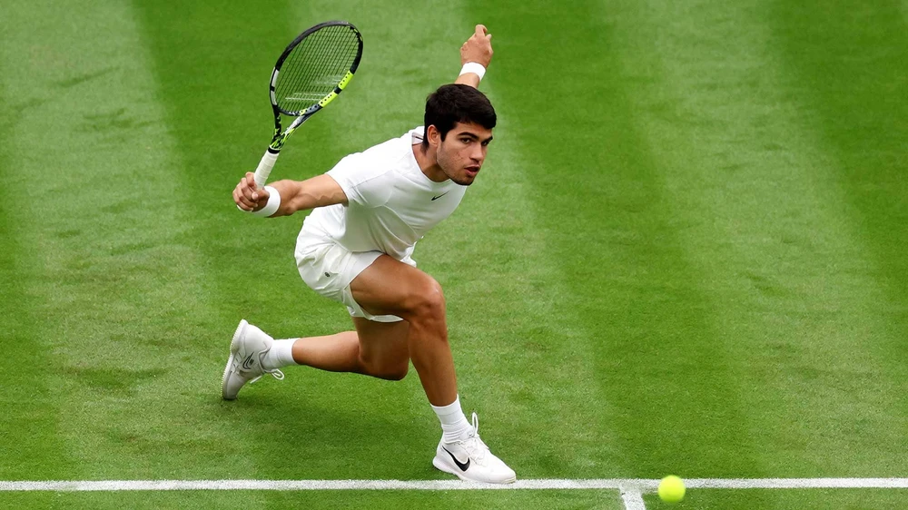 Alcaraz thắng trận đầu tiên ở Wimbledon 2023
