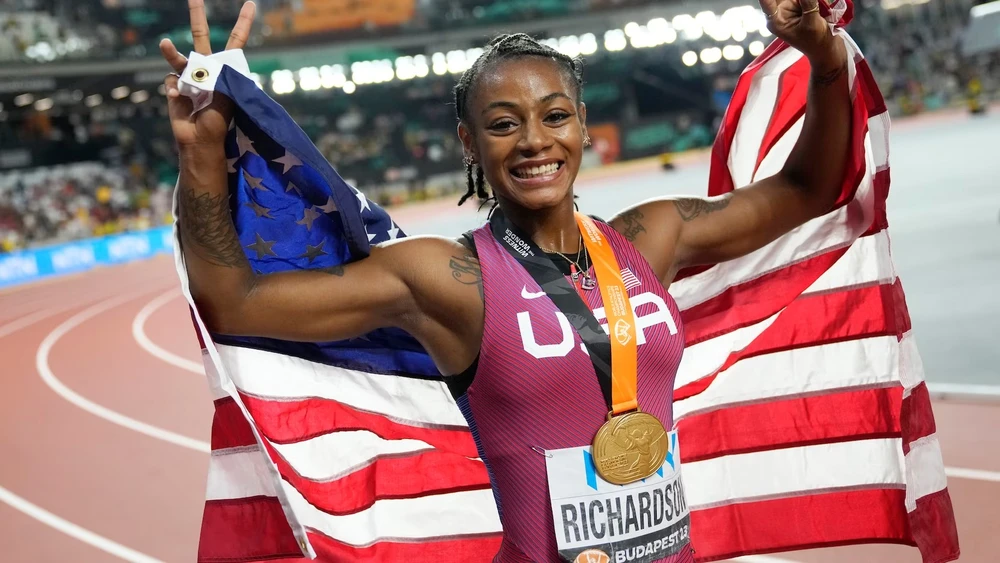 Sha'Carri Richardson rạng rỡ với chiến thắng ở cự ly 100m nữ