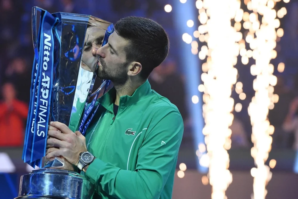 Djokovic giành ATP Finals thứ 7
