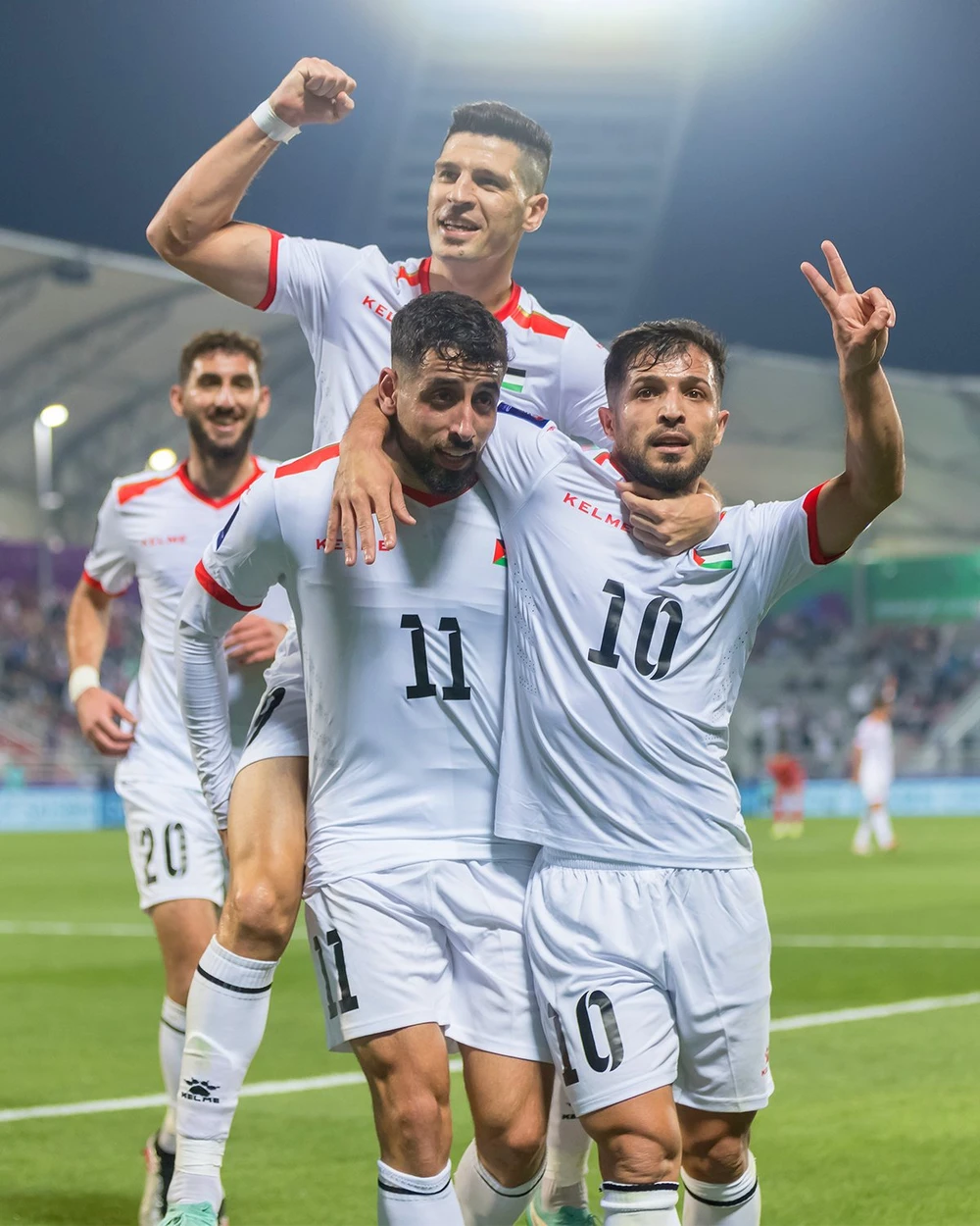 Asian Cup 2023: Tuyển Palestine hoàn thành lời hứa với người dân ở quê nhà - sau chiến thắng lịch sử- Ảnh 2.