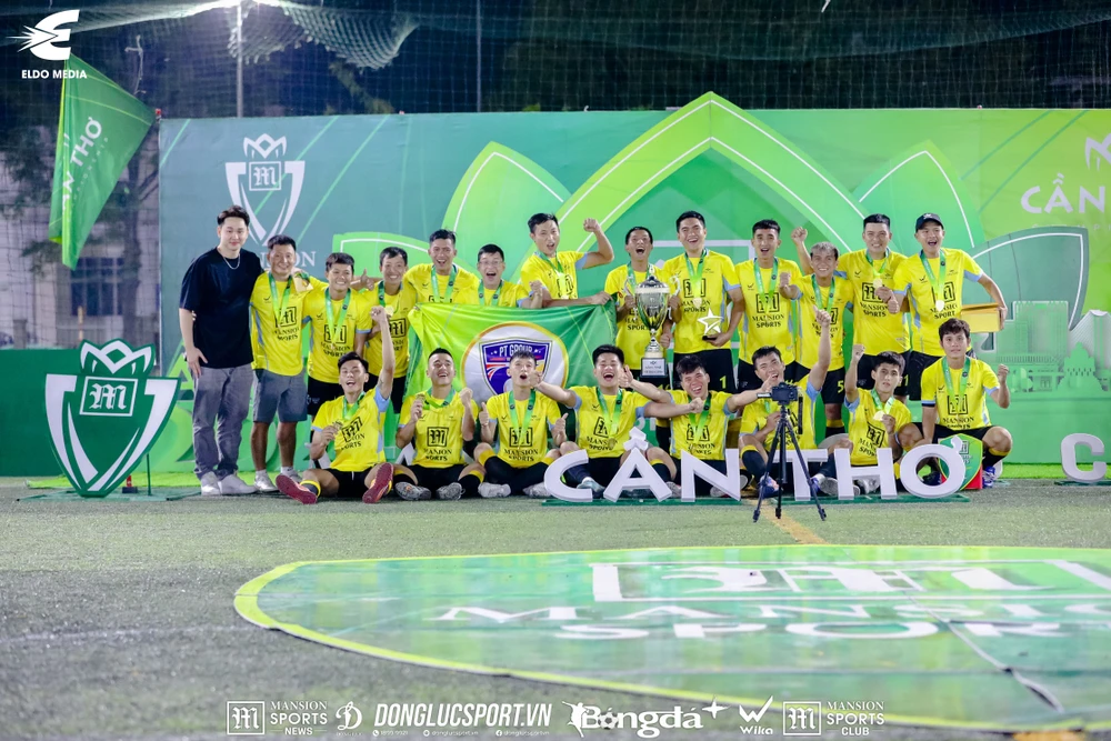 PT Group vô địch Mansion Sports Cup 2024 (KV Cần Thơ). Ảnh: ĐOÀN NHẬT