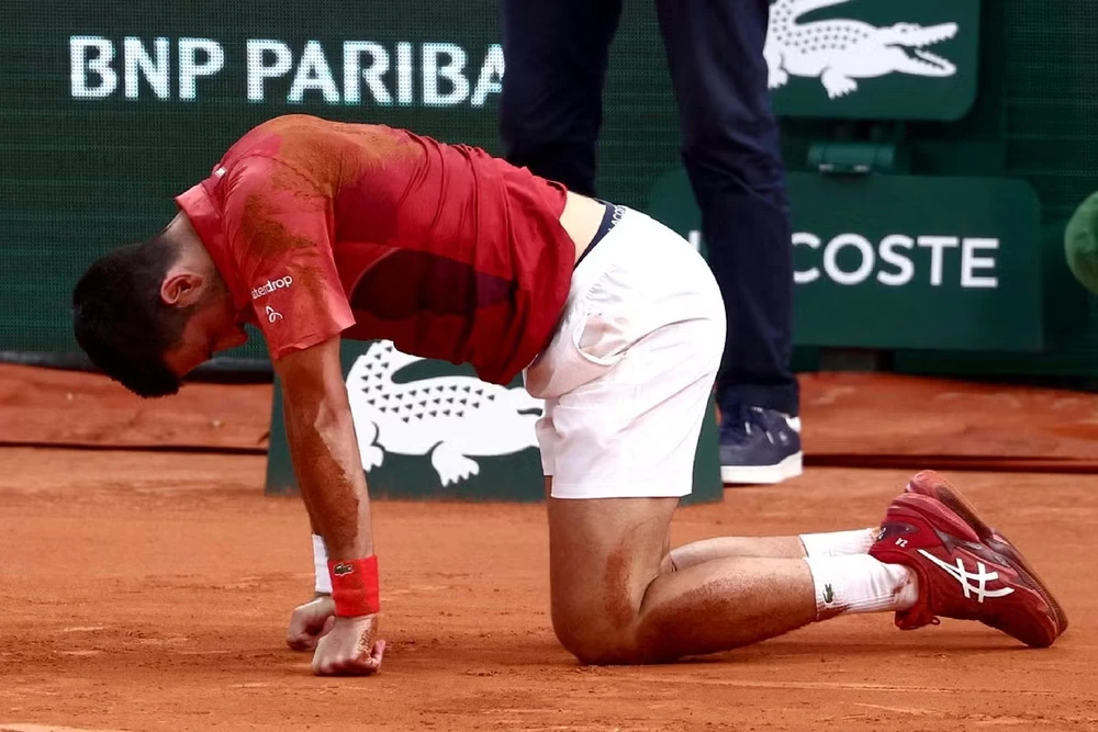Djokovic kiệt sức sau trận thắng Cerundolo