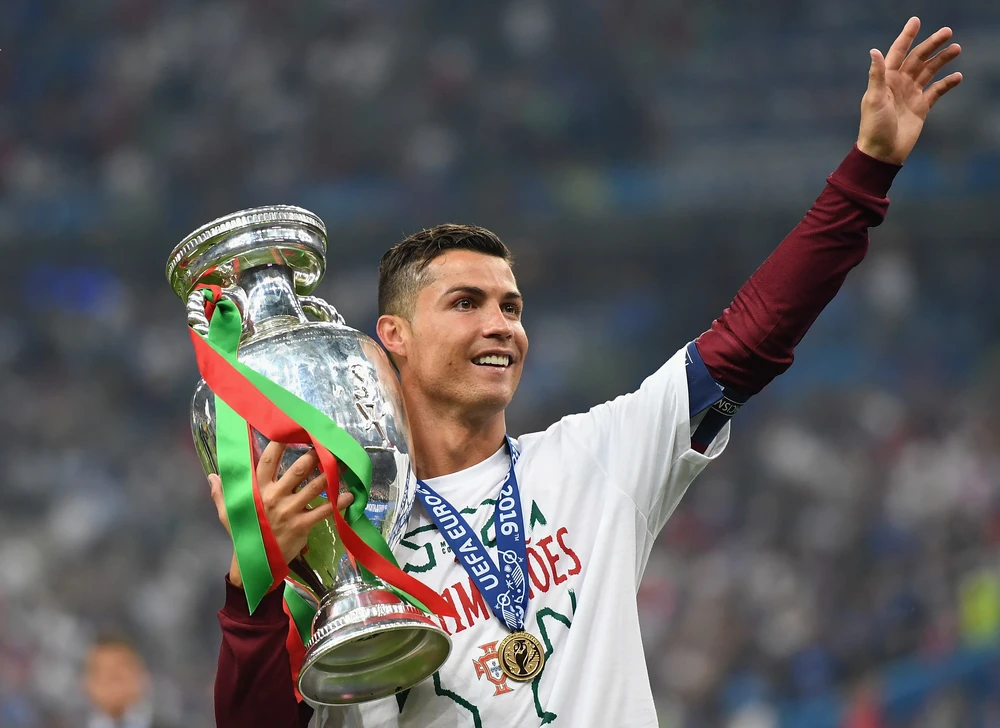 Ronaldo vô địch Euro 2016