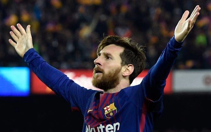 Lionel Messi bỏ xa Mo Salah trong cuộc đua Giày vàng châu Âu