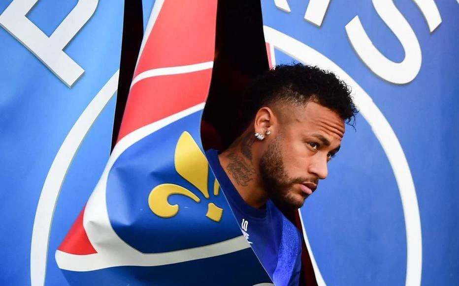Neymar tính chuyện gia hạn hợp đồng với PSG
