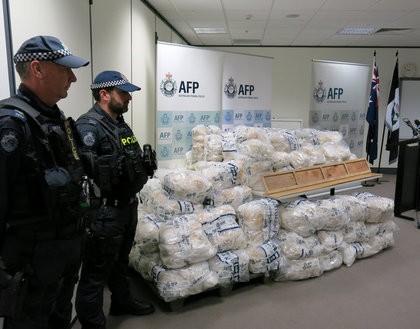 澳聯邦警察與維州警方在墨爾本繳獲近一噸冰毒，為澳洲史上最大冰毒走私案。（圖片來源：澳洲聯邦警察局官網）
