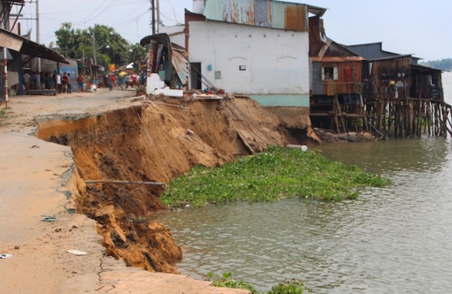 安江省環瑙河坍塌現場。（圖源：互聯網）