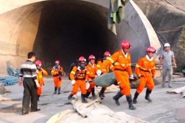 貴州省成貴高鐵七扇岩隧道地帶週二（5月2日）下午發生爆炸，導致12人死亡12人受傷。（圖源：互聯網）